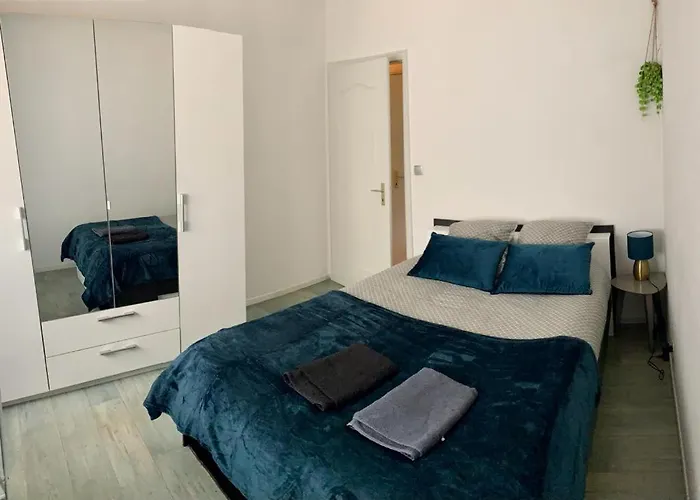 Agreable Appartement 2 Pieces A Forbach Avec Garage Ferme - Check In Autonome